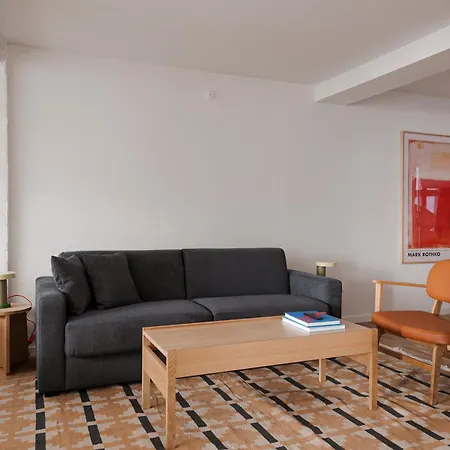 Chic Pad With Handpainted Art In Great Location By Daniel&jacob's * Kodaň