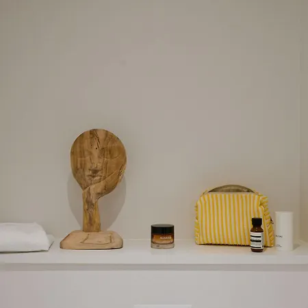 Apartmán Chic Pad With Handpainted Art In Great Location By Daniel&jacob's *