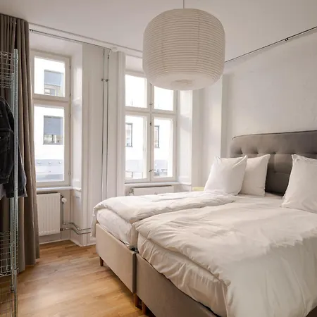 Chic Pad With Handpainted Art In Great Location By Daniel&jacob's * Kodaň